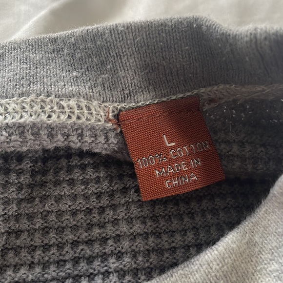 Mens tommy Bahama thermal long sleeve - Picture 2 of 3